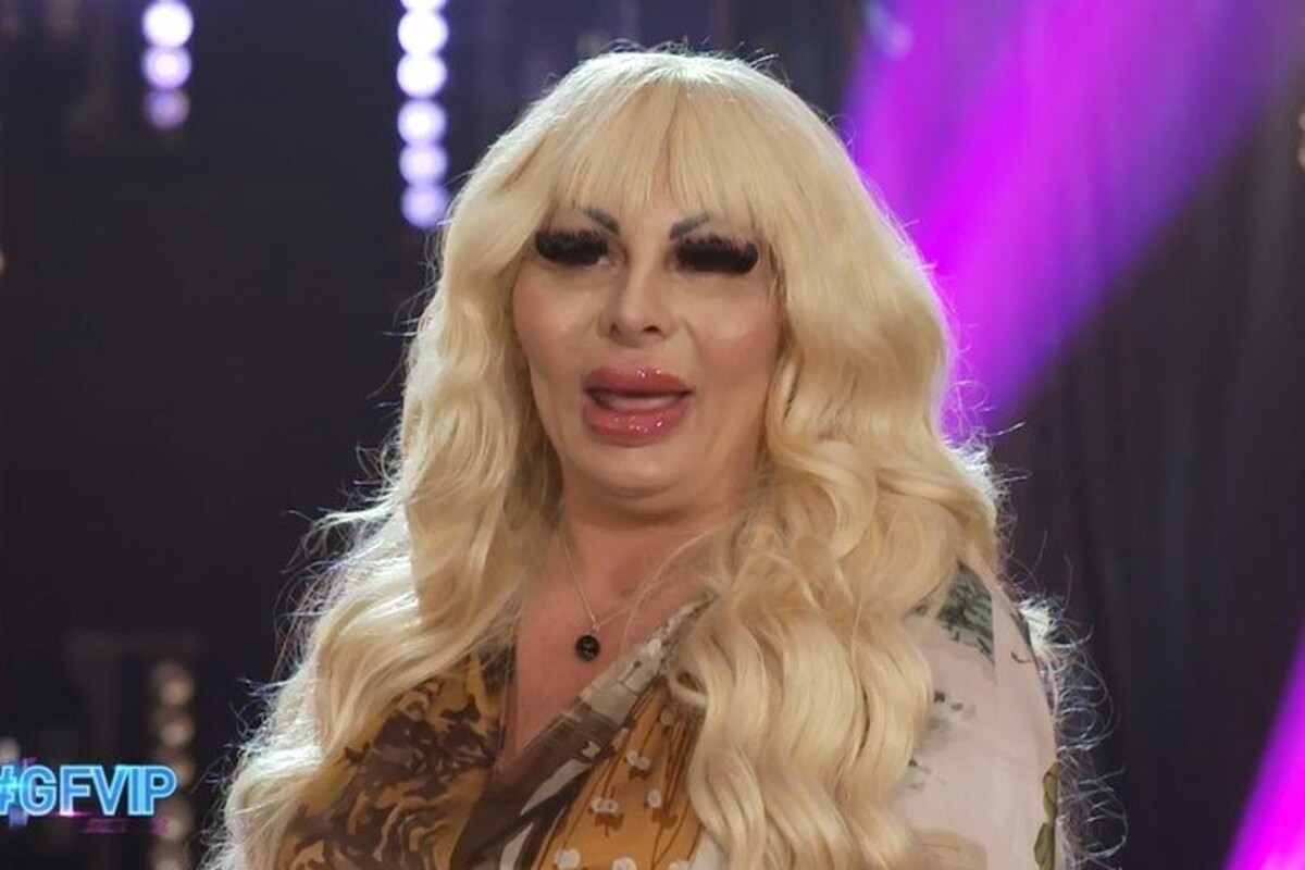 GF Vip Elenoire casa