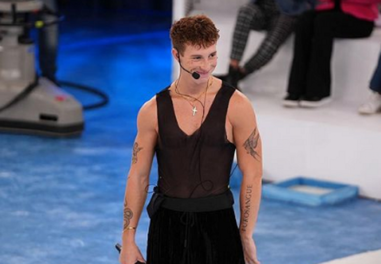 turista per sempre wax testo significato inedito amici 22