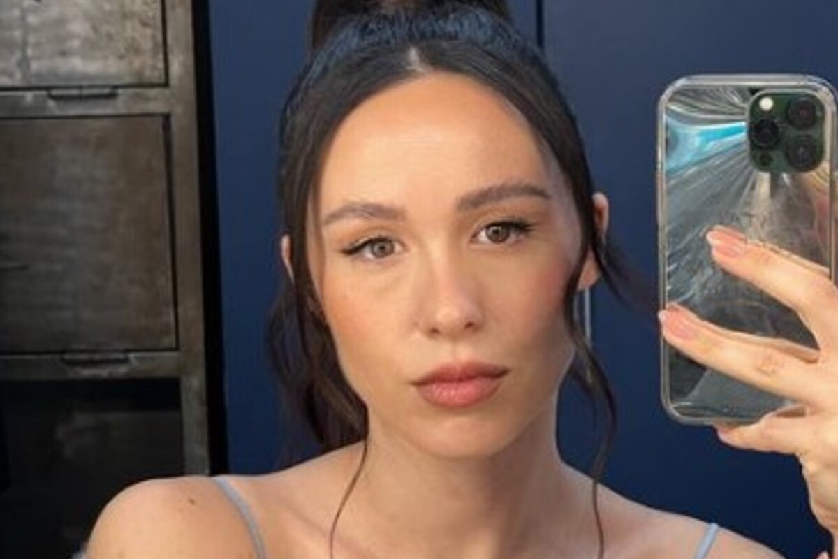 Aurora Ramazzotti parto estero