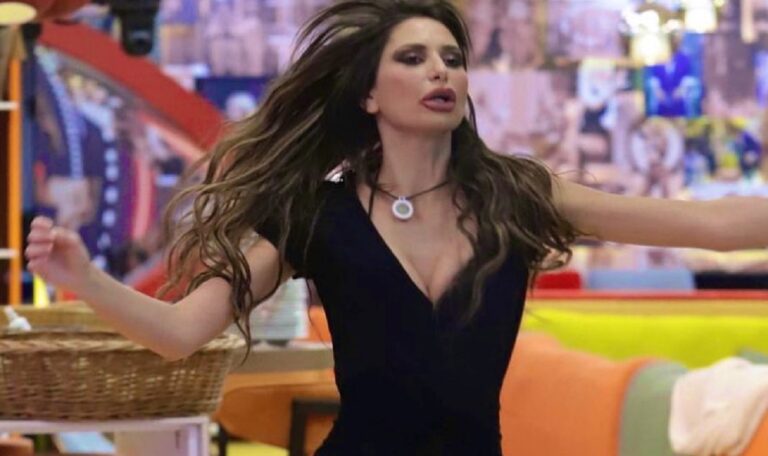 GF Vip, paura per Sarah Altobello: "Mi sono spezzata una costola"