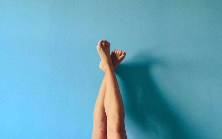 Addio gambe pesanti: ecco i prodotti migliori da utilizzare