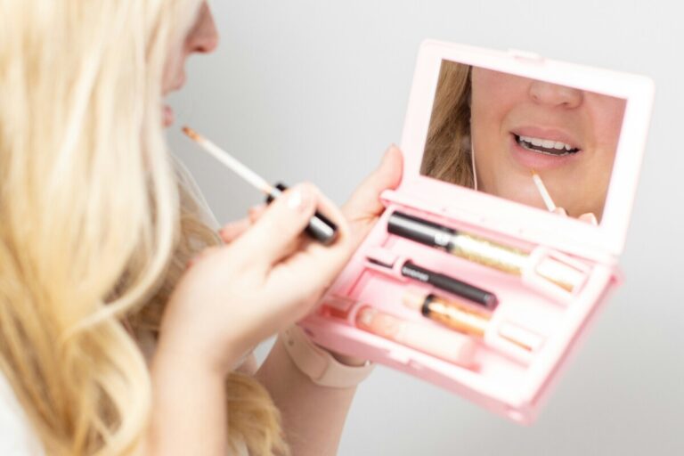 Come truccarsi in estate: consigli utili per un make up a prova di caldo