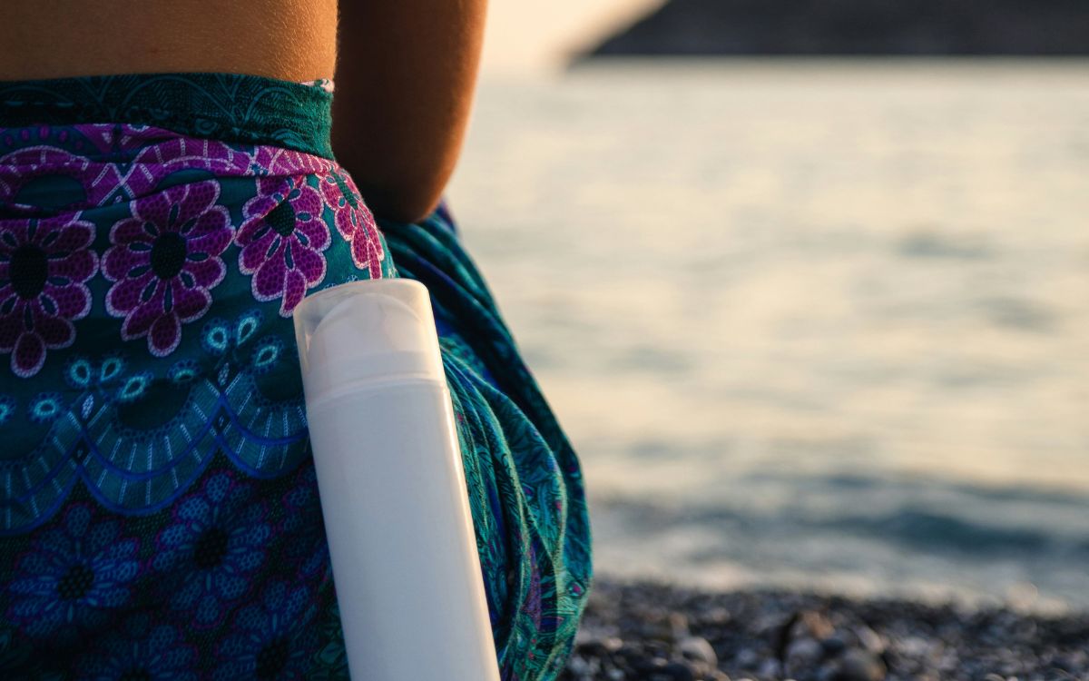 Come proteggersi dal sole in modo pratico e veloce