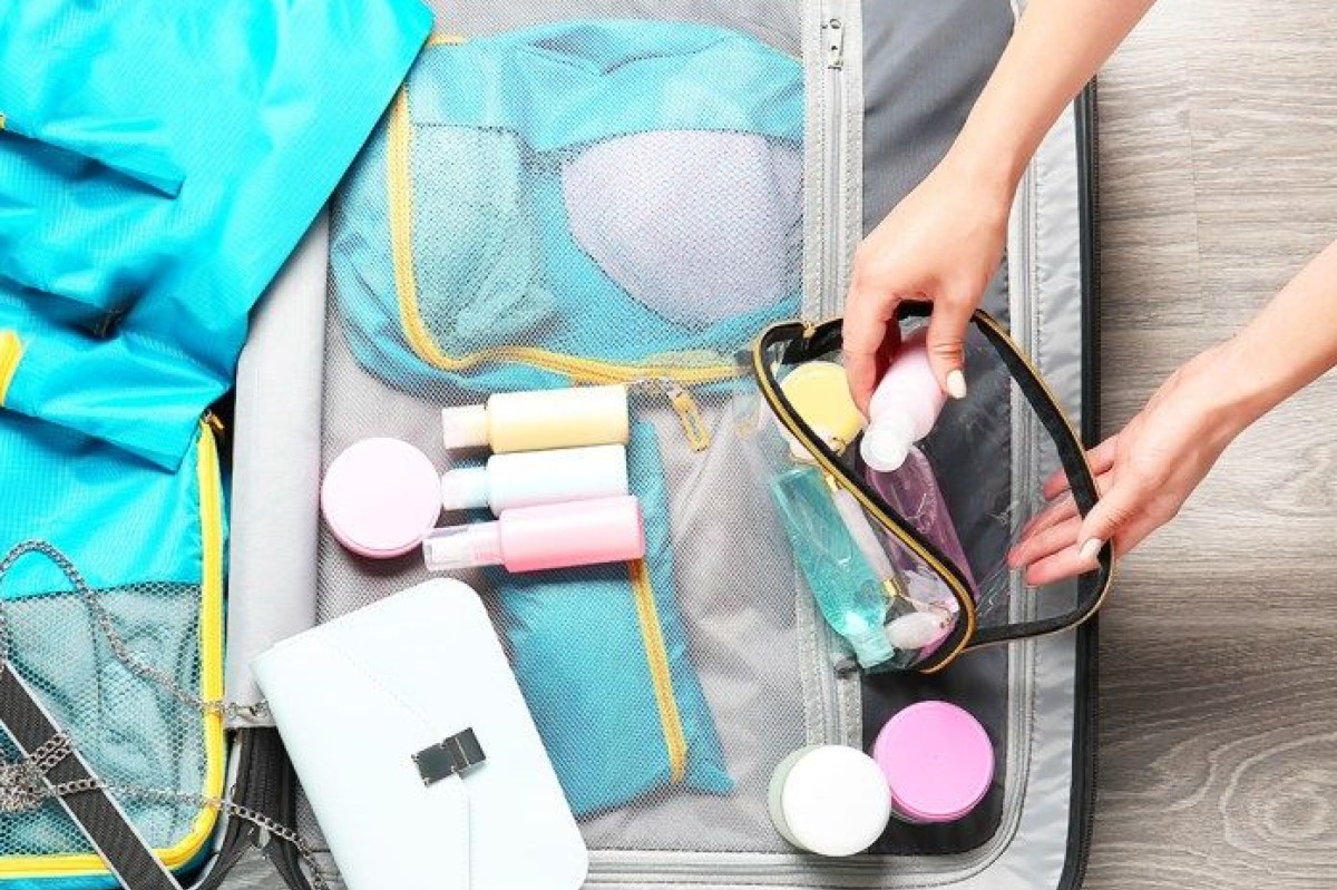 Skincare in viaggio: i prodotti da portare