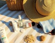 Beauty case da mare in formato mini: checklist ragionata