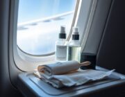 Skincare in aereo: guida essenziale per pelle idratata