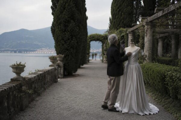 Sfilate di Moda a Varenna: Le Nuove Collezioni delle Stiliste Internazionali