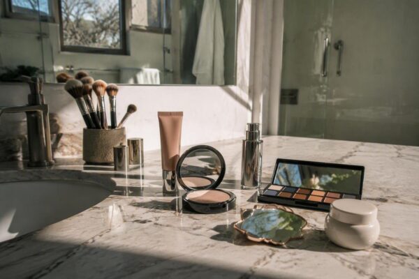 Trucco facile: i segreti delle makeup artist per un look naturale