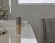 Fondotinta 2in1 Long Lasting Velvet: trend make-up e 12 ore di tenuta