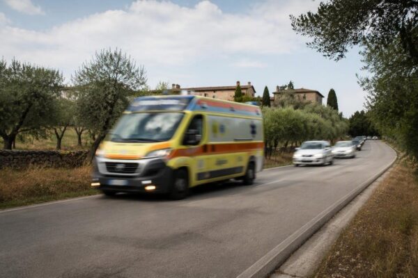 Incidente sulla Tosco Romagnola a Montione: vittima una bambina di 8 anni
