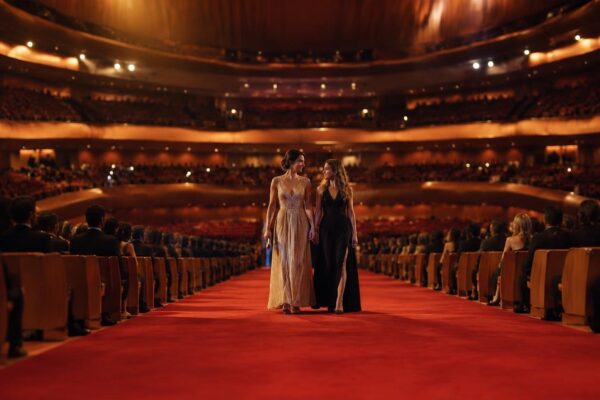 Red carpet di Roma 2026: look madre-figlia e nuove tendenze fashion