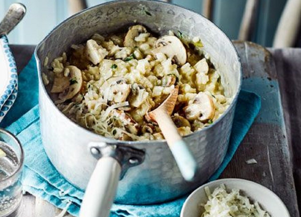 Risotto de pollo y champiñones en una sola olla
