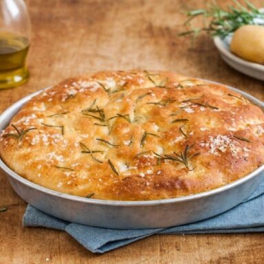 Focaccia al cucchiaio: receta rápida, fácil y sabrosa