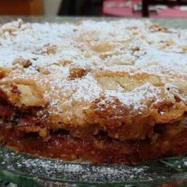 Tarta de manzana y calabaza: un postre otoñal suave y acogedor