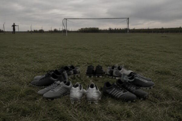 Guía definitiva: botas de fútbol para pies anchos - modelos top 2026