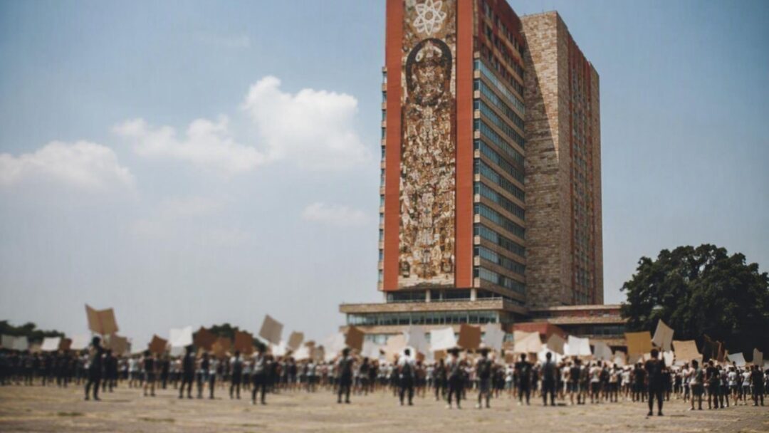 Manifestación de aspirantes de la UNAM exige respeto a sus resultados