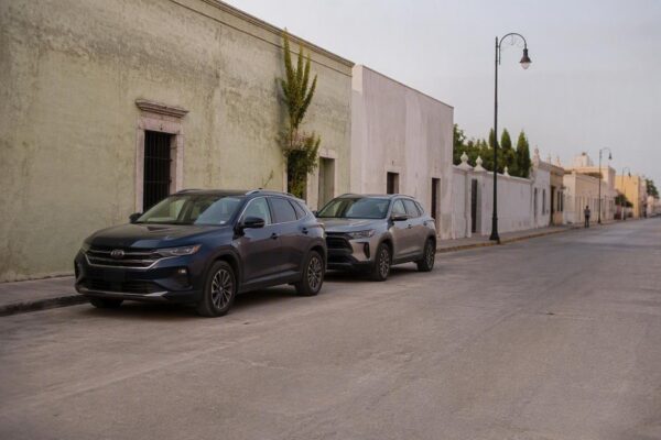 Comparativa de híbridos: Kia Seltos HEV vs Toyota Corolla Cross HEV en 2026
