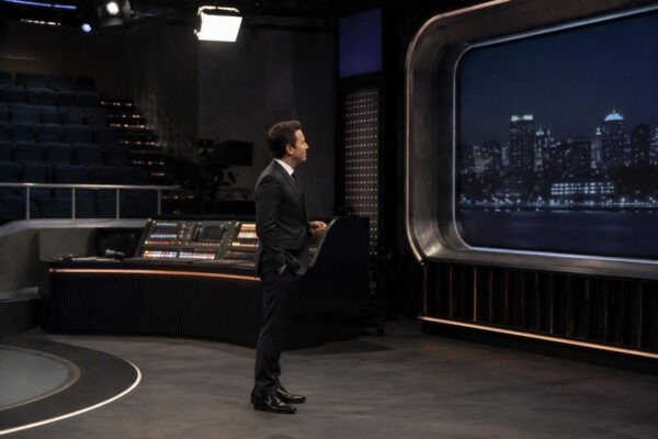 El animador Henrys Silva lanza su show nocturno en Venezolana de Televisión