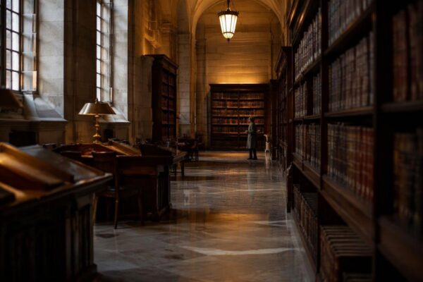 Polémica literaria: IA y plagio ponen en jaque el premio Goncourt