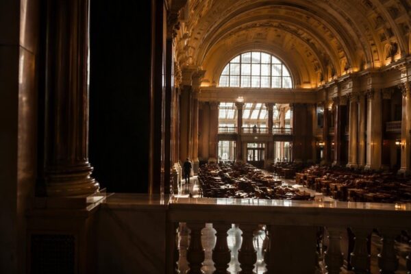 Congreso aprueba reforma de doble nacionalidad y Hacienda recupera miles de millones