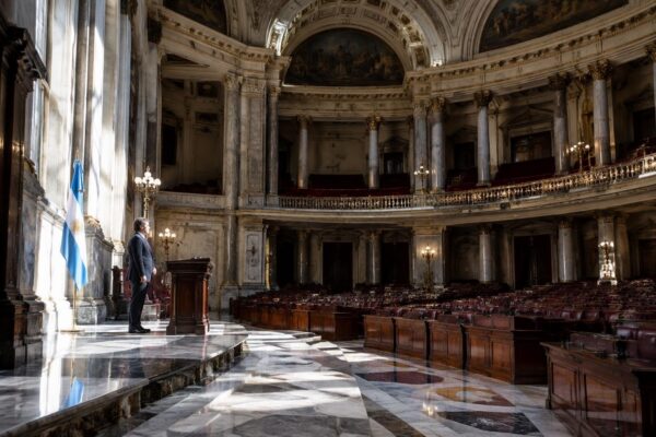 Milei visita Madrid: polémica retórica y escasas ganancias políticas