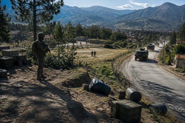 Operativo militar en Antioquia deja muertos y menores liberados