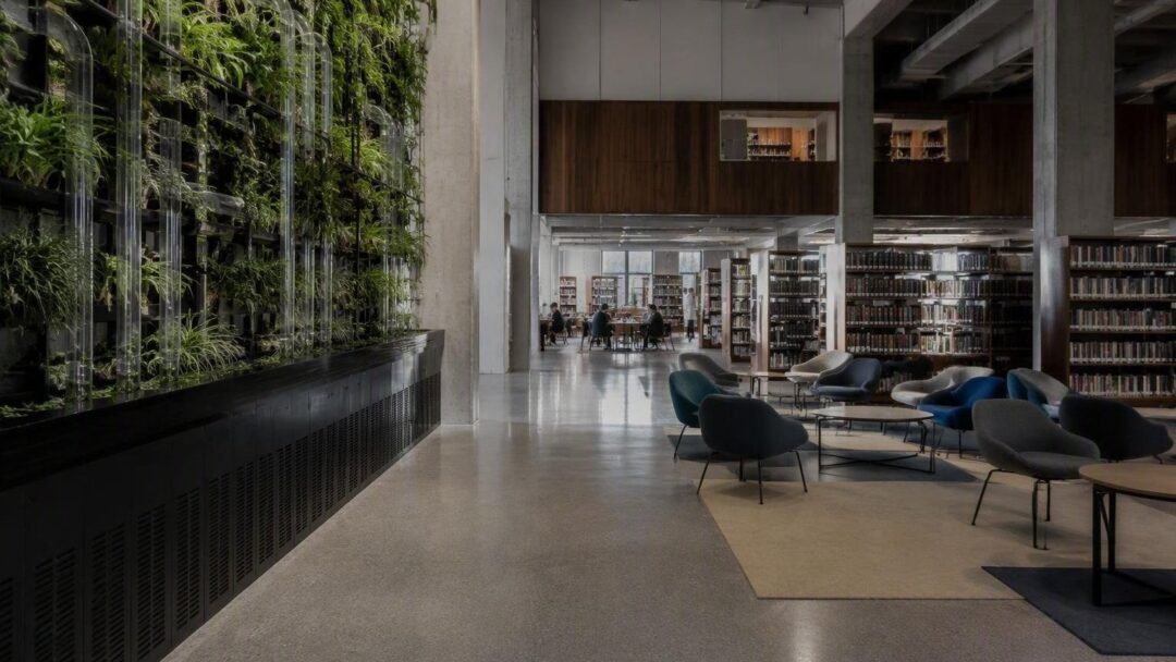 Inaugurazione della parete idroponica The Living Wall a Cremona