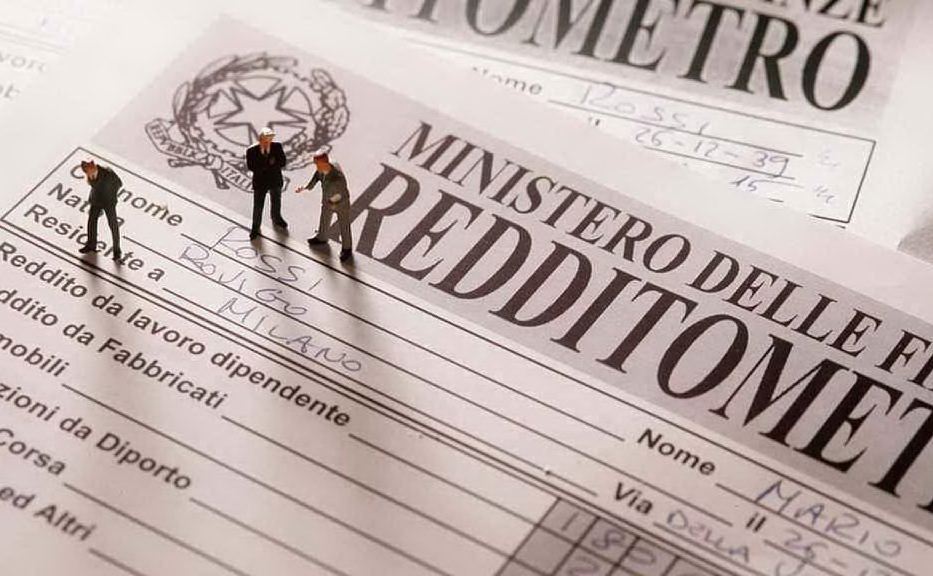 Declaración de impuestos simplificada 2024: qué es, quién puede presentarla y cómo funciona