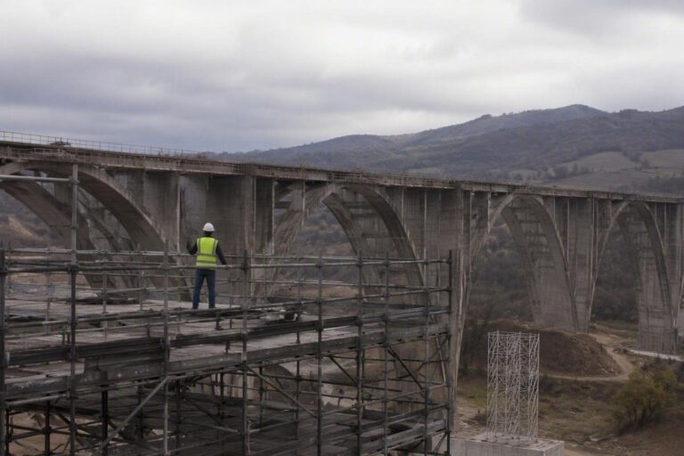 Incidente mortale nel cantiere autostradale: le dichiarazioni delle organizzazioni sindacali