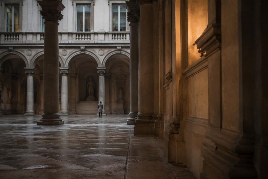 Presidi a Firenze contro la chiusura della Rsa Le Civette