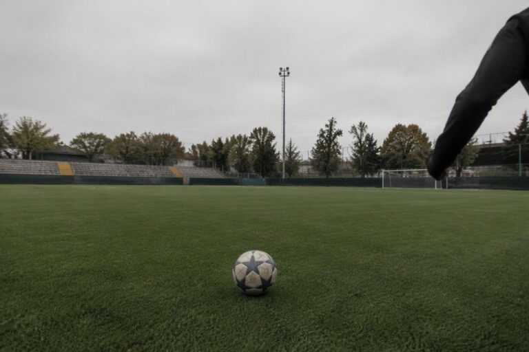 Serie D: Figline 0-0, Seravezza vince, Montevarchi 2-0