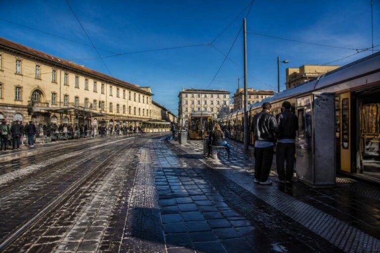 Catturati due ladri alla fermata Alamanni, salvato portafoglio