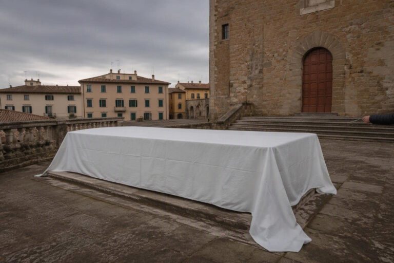 Firma del Lenzuolo della Legalità a Rignano con Pippo Giordano