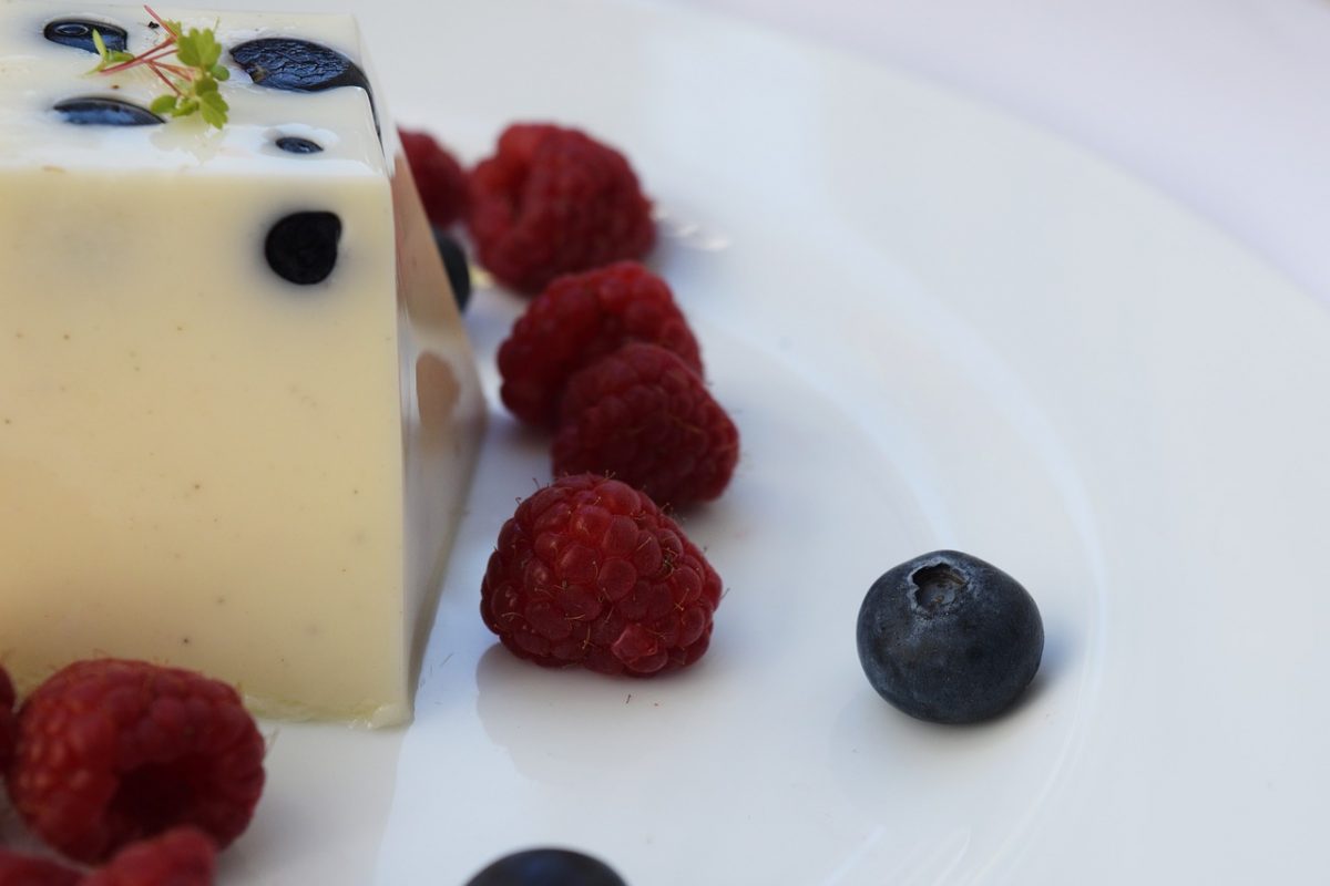 panna cotta ai lamponi freschi