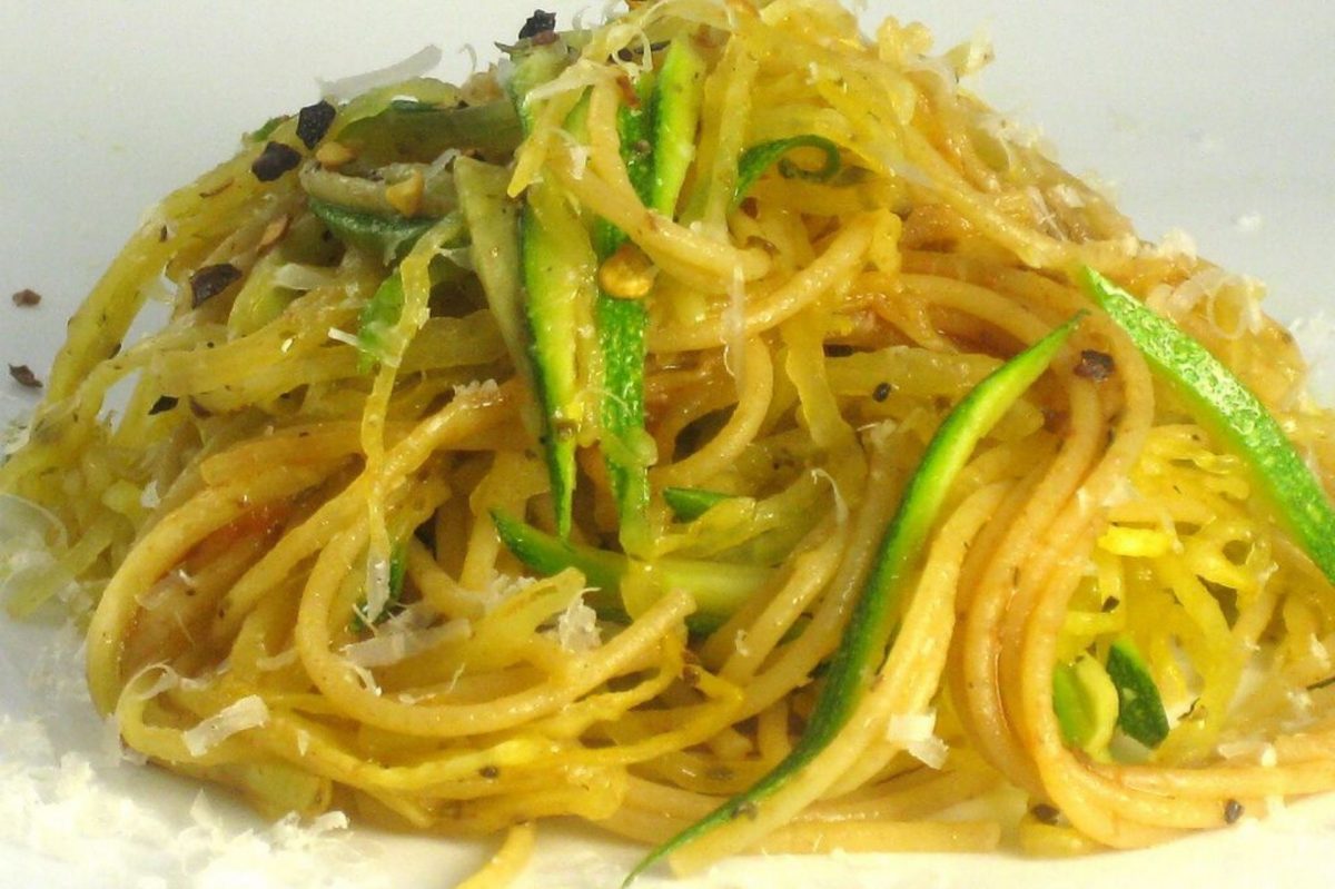 spaghetti zucchine e limone