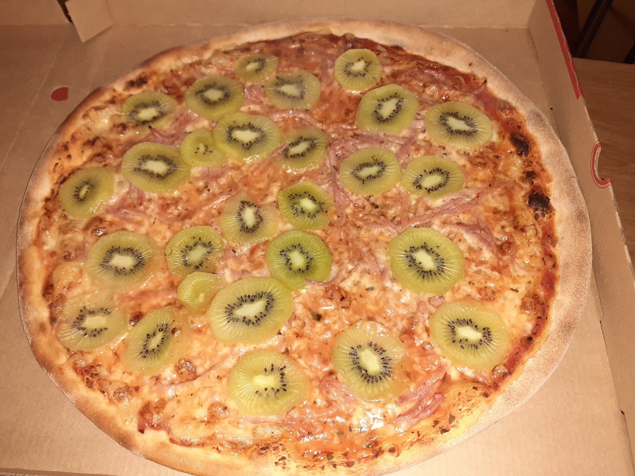 Pizza al kiwi