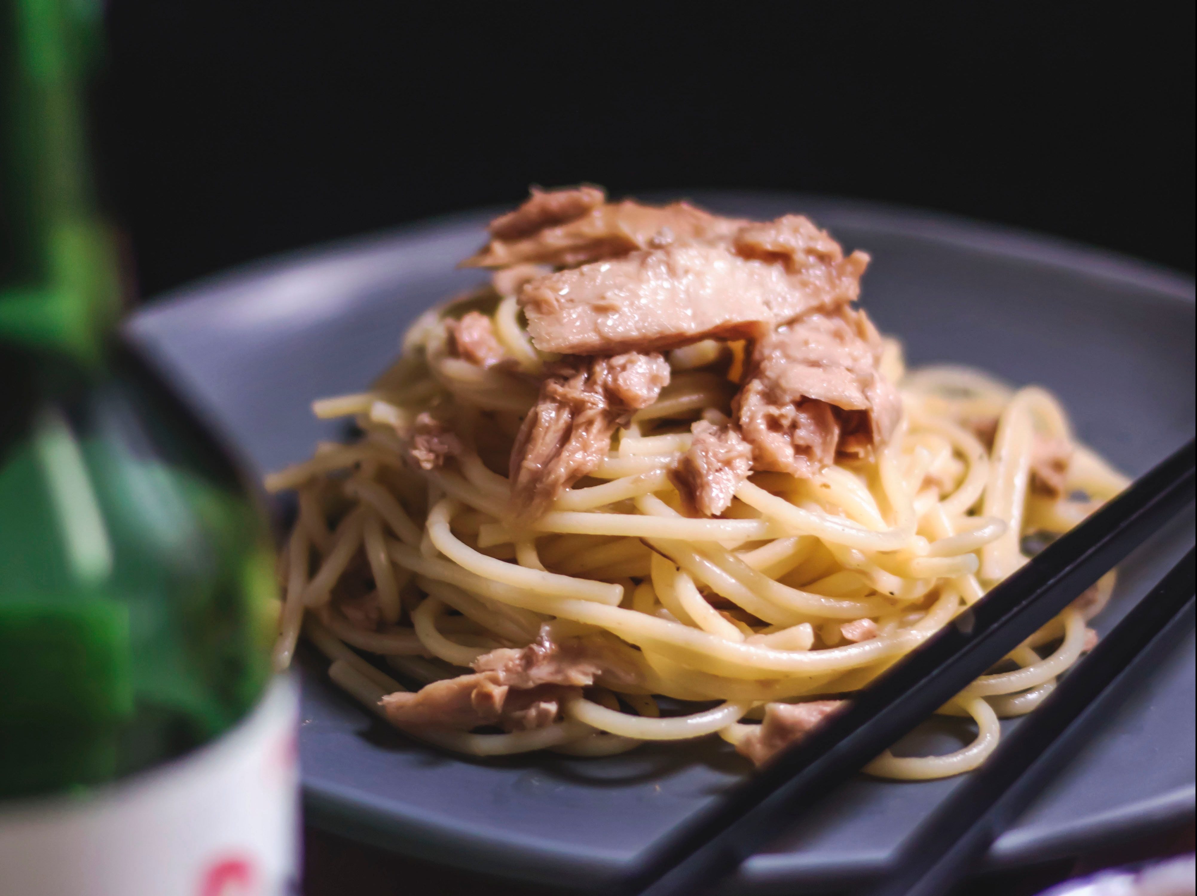 Spaghetti al tonno e limone in bianco