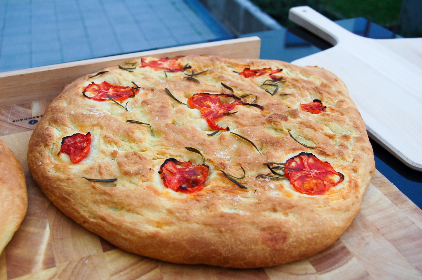 Focaccia ripiena alla parmigiana