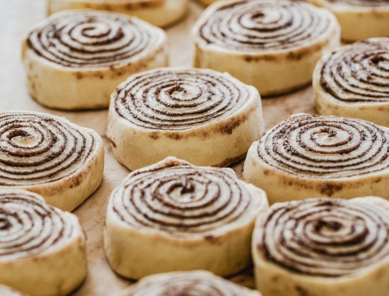 Cinnamon rolls light