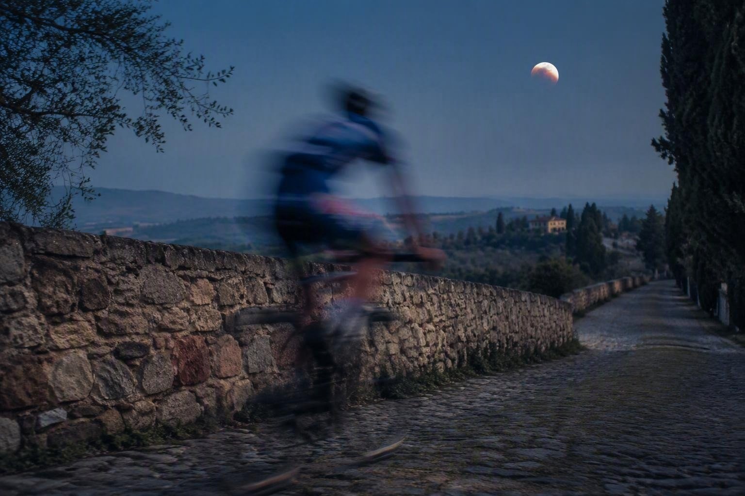 Come e dove osservare l'eclissi di Luna del 28 agosto 2026 in Italia