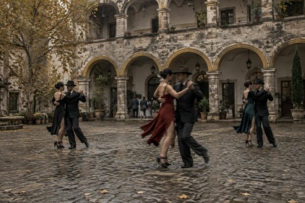 Una domenica d’autunno con cibo argentino, balli e concerti all’Hacienda
