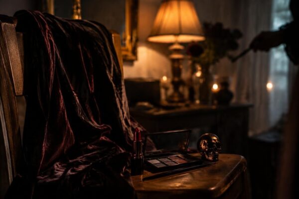 Come realizzare le vampy lips e il trucco gotico per Halloween 2026