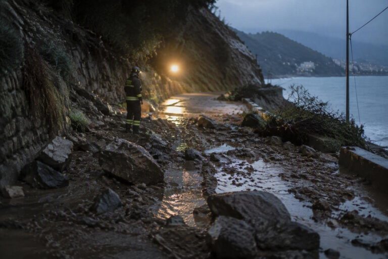 Maltempo in Liguria: frane, allagamenti e chiusure stradali