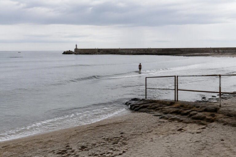 Diritti e doveri nelle spiagge libere di Genova