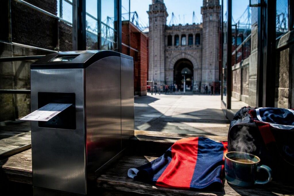 Guida allo Stadio Luigi Ferraris di Genova: settori, accessi, bag policy e trasporti