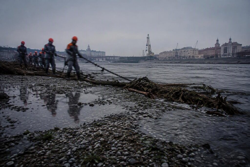 Manutenzione straordinaria dei fiumi di Genova per evitare alluvioni