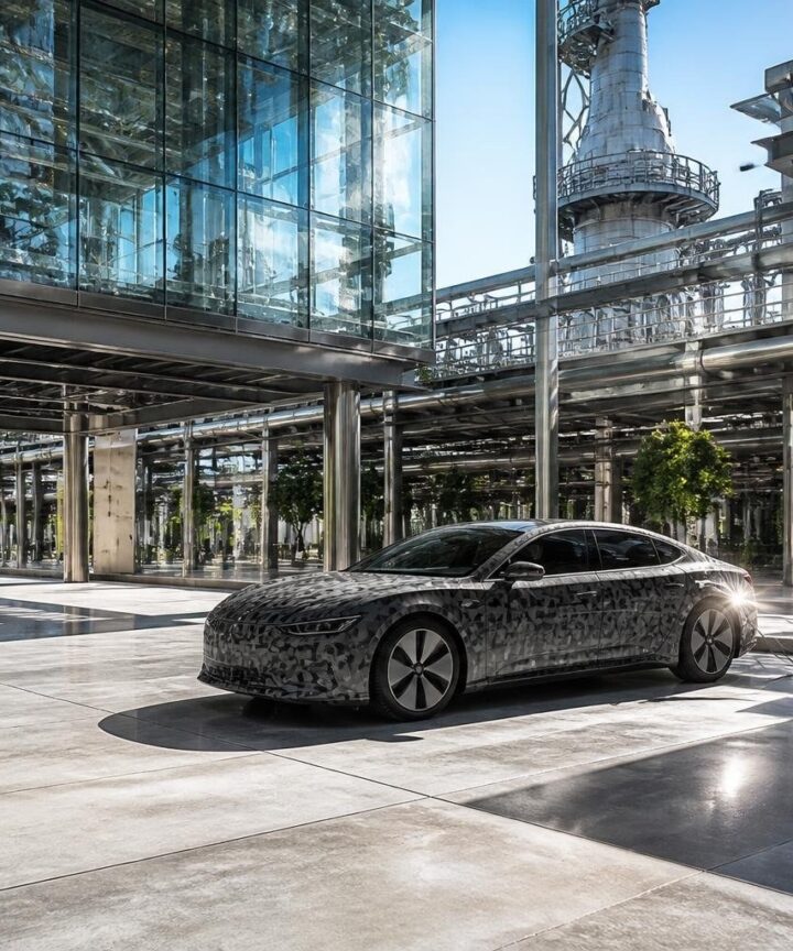 Yangwang flagship electric sedan offers megawatt flash charging and 1,000 hp