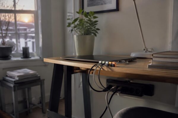Maximizing productivity in tiny rooms with clever desk setups