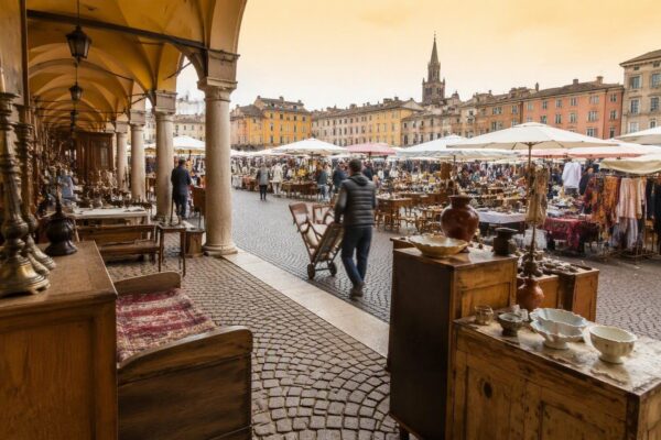 Fiera dell’usato di Modena: 500 stand per regali natalizi e arredamento