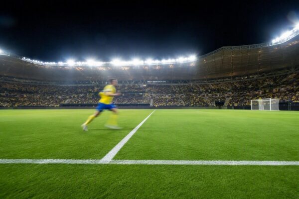 Cristiano Ronaldo decide la partita: Al Nassr batte Al Taawoun 2-1